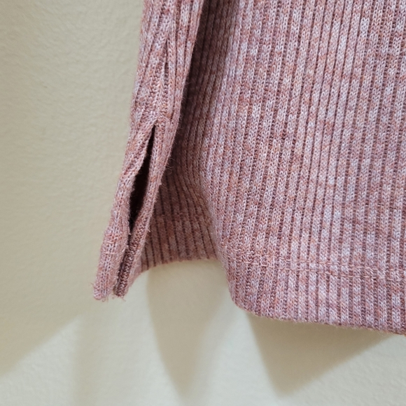 Madewell heathered bubble-sleeve swing turtleneck. - Picture 6 of 8